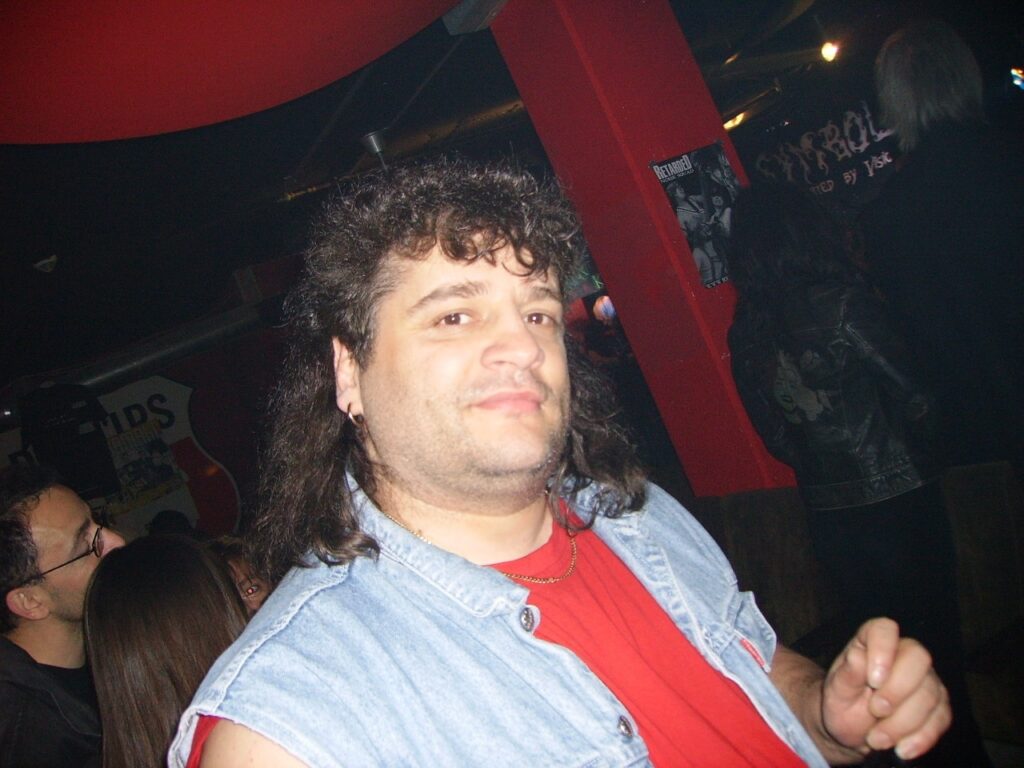 DIGITAL CAMERA
